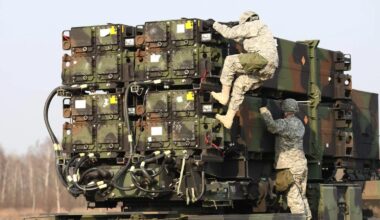 US Lawmakers Urge Pentagon Chief to Resume Full Arms Deliveries to Ukraine - Militarnyi
