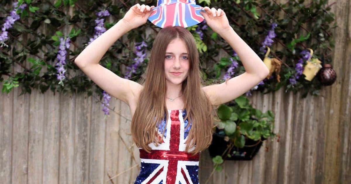 School in Union flag dress row closes early after 'extremist threats' online