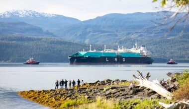 Petronas cheers its first cargo from Shell's newly-operational LNG project in Canada