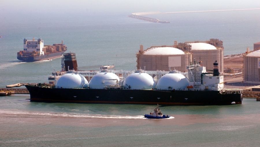 bne IntelliNews - India’s Petronet seeks $1.4 billion loan for LNG terminal and petrochemical plant