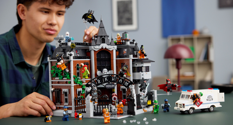 Lego reveals new Batman Arkham Asylum setToy World Magazine