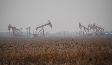 Drone strikes on Iraqi oil fields threaten essential public services - JURIST