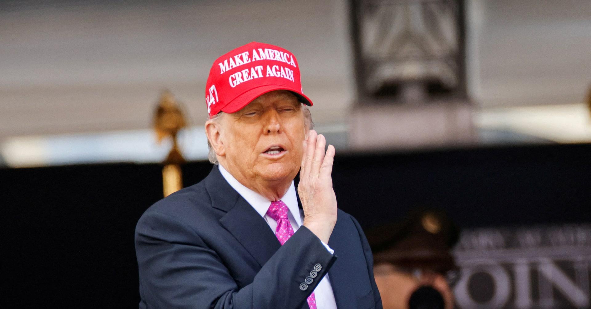Trump's distraction methods fall flat against Epstein uproar