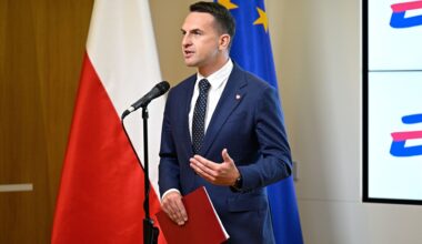 przez polską granicę nie przechodzą hordy migrantów