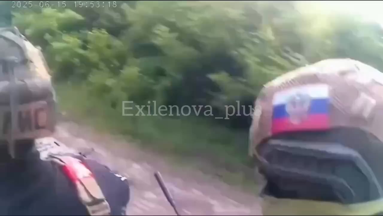 Close view on Ukrainian FPV drone strike