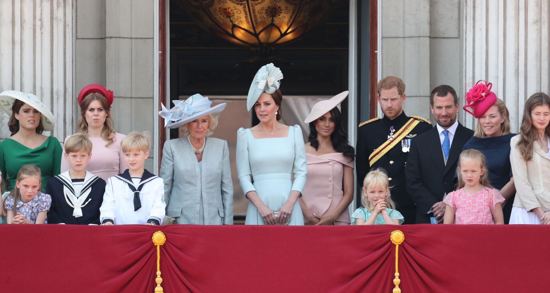 Royal Family stand on the Buckingham Palace balcony