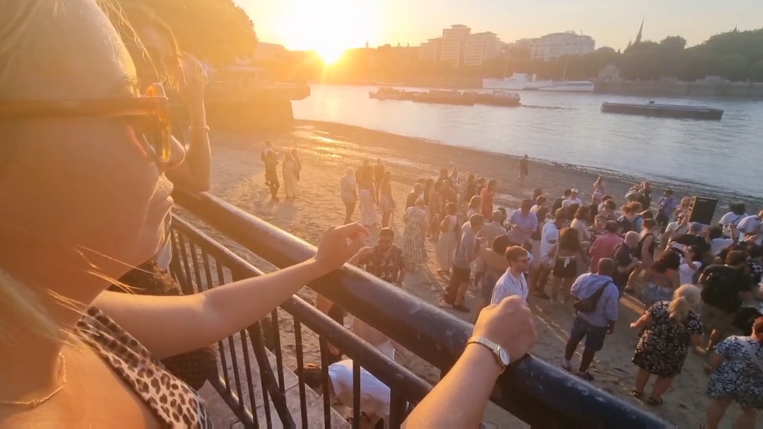 😎 This little self-funded, sunset rave on Southbank yesterday 🎷