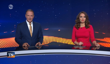 Leto v slovenských rómskych osadách ☀️ Bizarná TV reportáž plná kuriozít 📺
