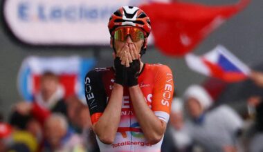 Arensman boekt droomzege en volgt Boogerd op als ritwinnaar op La Plagne