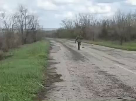 Russian sapper attempts to defuse a mine somewhere in eastern Ukraine (Unknown date)
