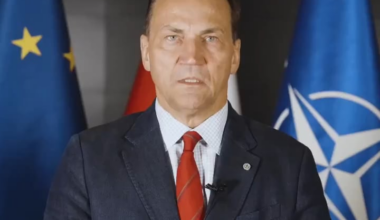 Radosław Sikorski - Apeluję o opamiętanie. Nie ma przyzwolenia na nasilającą się kampanię rasizmu i napędzany przez nią antysemityzm. Nie wolno nam być obojętnymi