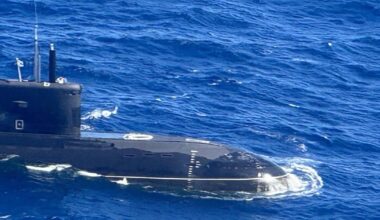 Un chalutier breton tombe nez à nez avec un sous-marin russe qui a fait surface au large des Côtes-d’Armor