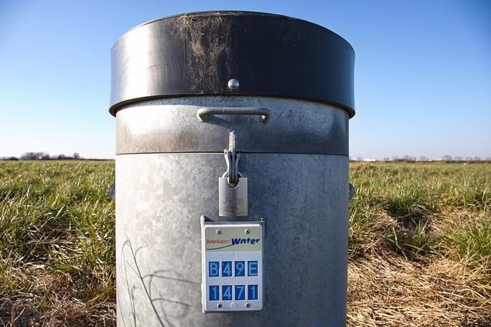 Door heel Nederland loopt de zoektocht naar water vast, de watercrisis is op komst