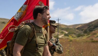 Vice President JD Vance hikes with Camp Pendleton Marines – Orange County Register