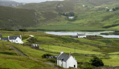 New holiday home tax proposed to protect Gaelic language