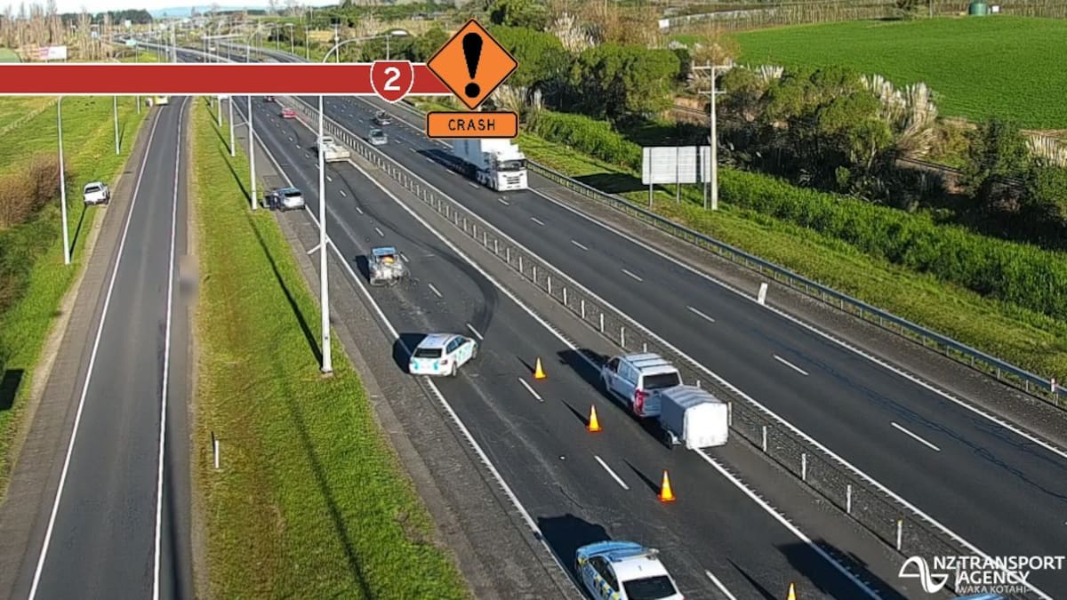 Pāpāmoa: State Highway 2 reopens after crash near Bruce Rd; five injured