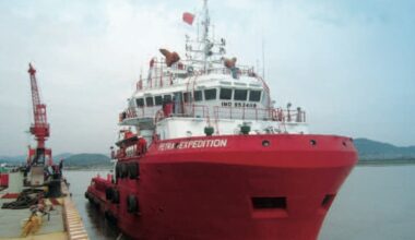 Perdana Petroleum wins anchor handler work