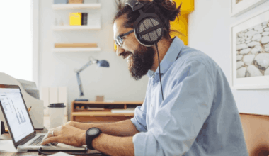 9 in 10 UK professionals now working outside of office hours