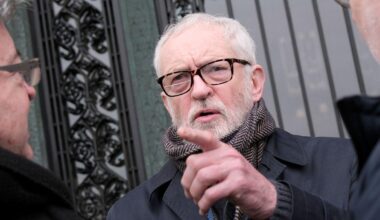 L'ancien chef travailliste britannique Jeremy Corbyn lance un nouveau parti de gauche