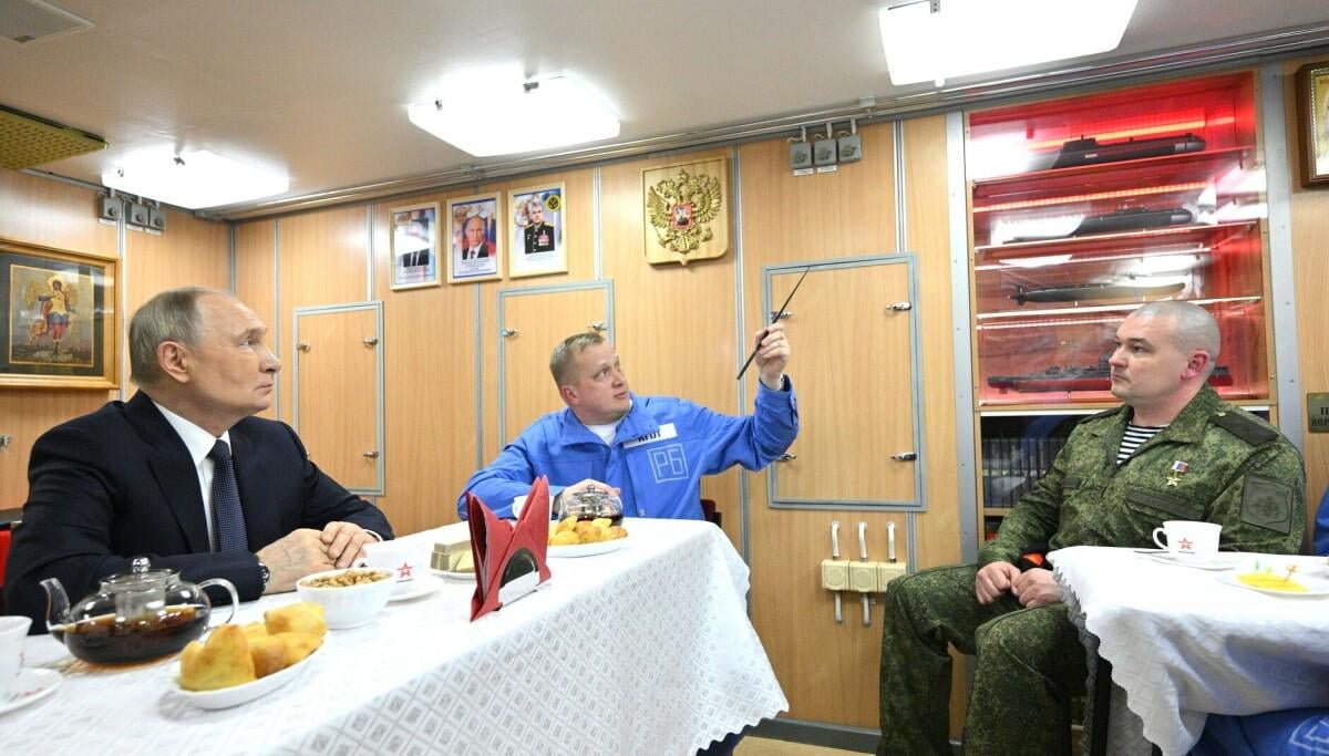 Praised by Putin in Murmansk in March. Today Major General Gudkov is confirmed killed in Ukrainian strike