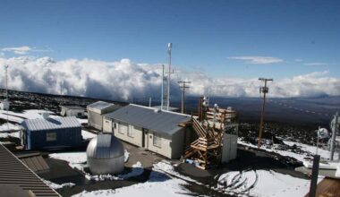 Climate scientists urge others to take up CO2 tracking as US cuts loom