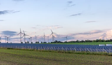 Slovenia publishes call for incentives for wind, solar power projects