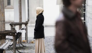 Eltern wehren sich gegen Anstellung von Lehrerin mit Kopftuch – und haben Erfolg