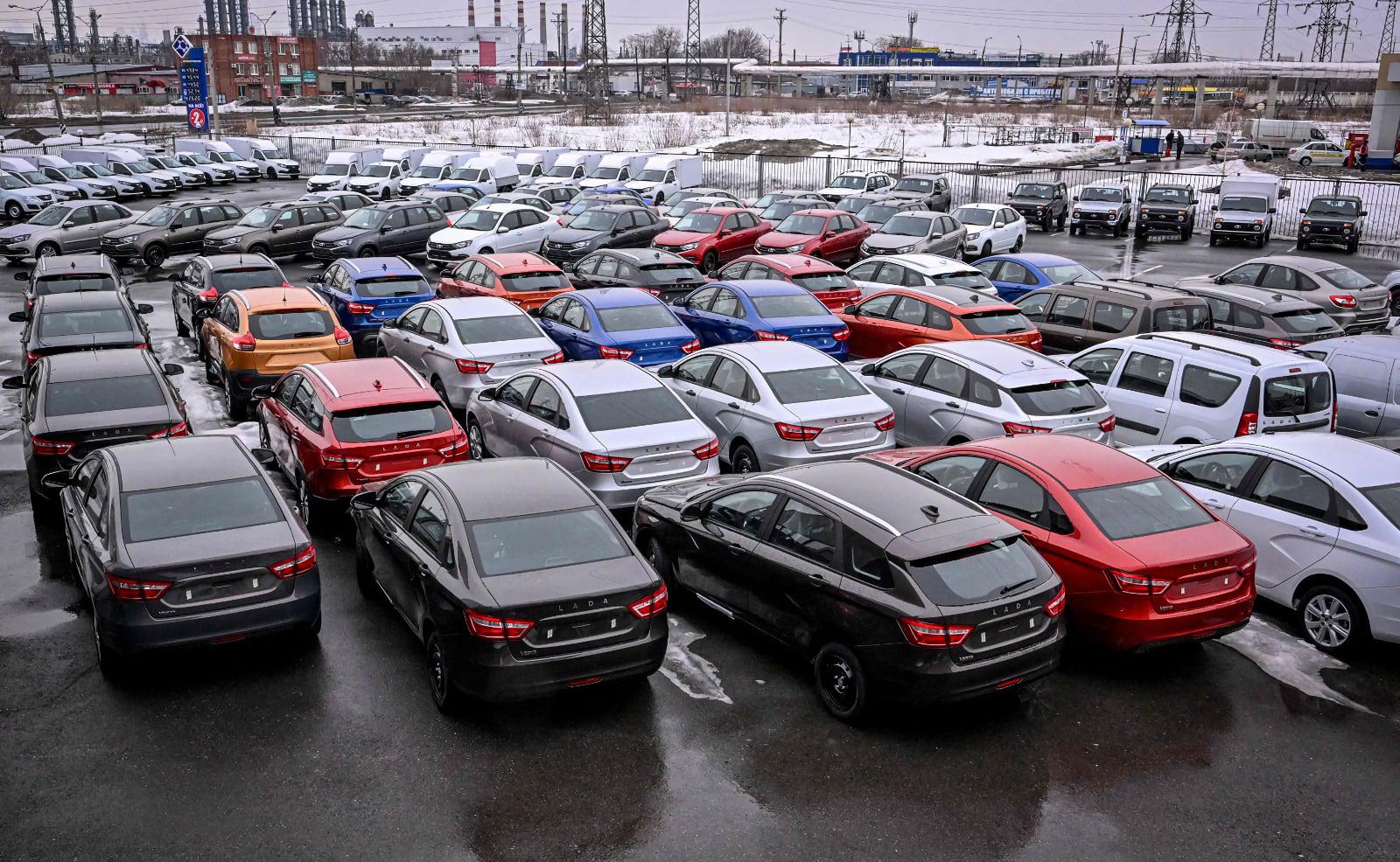Russian Auto Industry Faces 40% Collapse Without Urgent Support