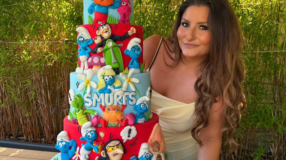 Ze was té creatief voor de bakkersschool: de zoete creaties van Tatyana, die taart maakte voor Smurfenfilm, krijgen tot 14 miljoen views op Tiktok - Nieuwsblad