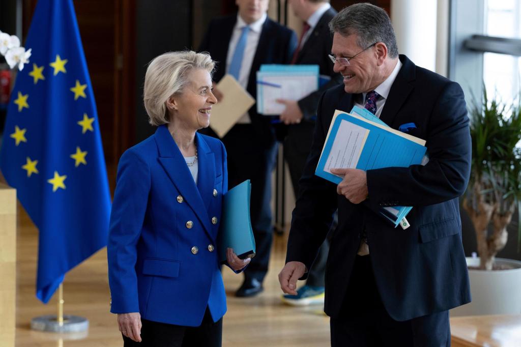The EU is delaying retaliatory tariffs on US goods in hopes of reaching a deal by Aug. 1 – Chicago Tribune