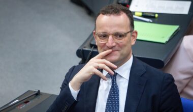 Clever: Spahn kommt um Rücktritt herum, indem er einfach nicht zurücktritt