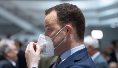 Julia Klöckner kippt in Maskenaffäre nächste Sondersitzung mit Ermittlerin Sudhof
