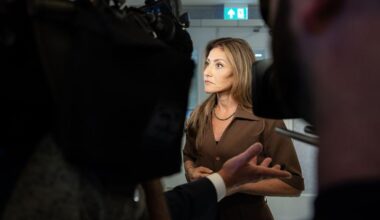 Douwe Bob-tweet had anders gemoeten, zegt VVD-leider Yesilgöz na interne kritiek