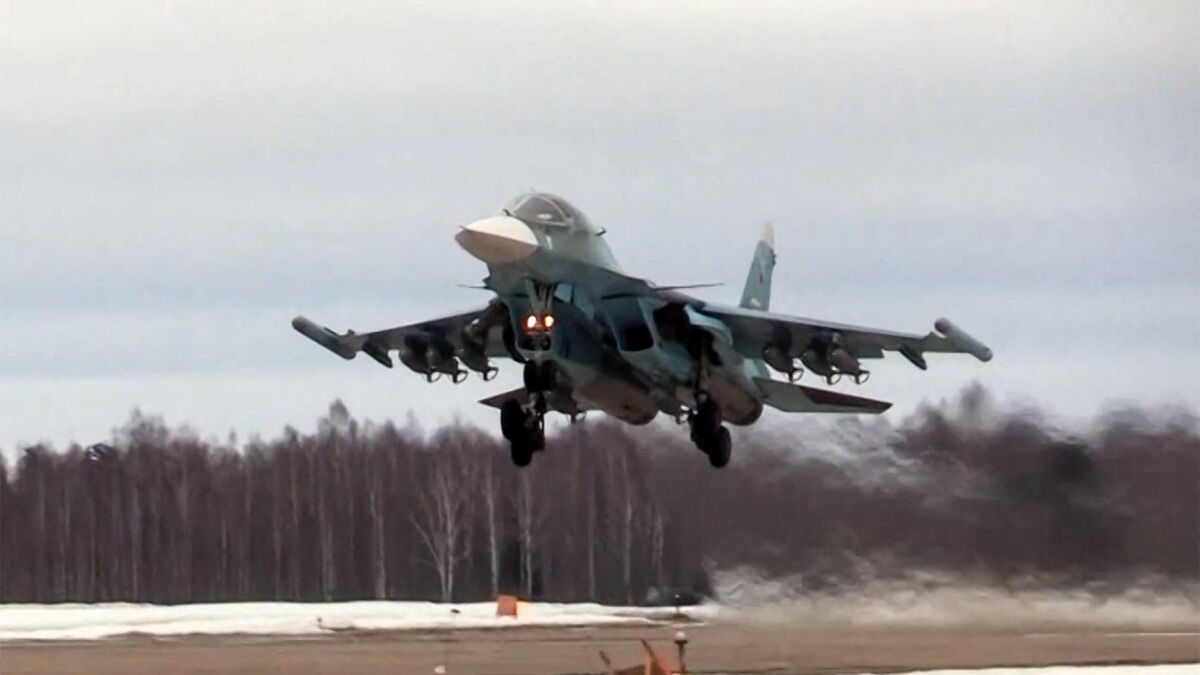Guerre en Ukraine : Su-34, Su-35S... Ces avions de chasse russes qui volent grâce à des composants occidentaux