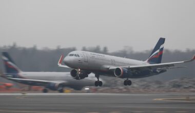 Russia's Aeroflot suffers IT failure, hackers claim responsibility