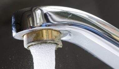 Environment watchdog recommends mandating registration of private drinking water supplies – The Irish Times