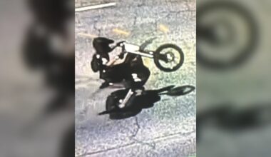 Peel police officer injured in Mississauga crash