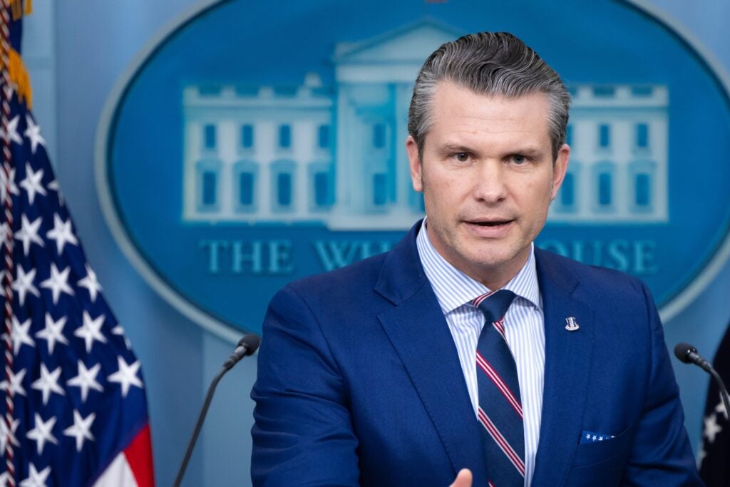 Trump Says 'I Don't Know' Who Paused Ukraine Weapon Shipments—Hegseth Did Not Inform The White House: Report - AeroVironment (NASDAQ:AVAV), Kratos Defense & Security (NASDAQ:KTOS)