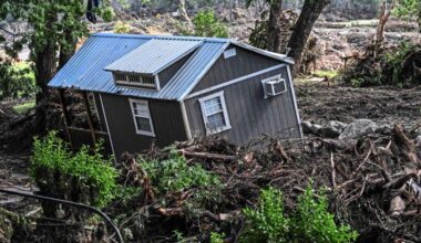 Flut in Texas: Verschwörungserzähler halten Radar für "Wetterwaffe" - Eine Onlinekampagne erklärt Wetterstationen zu getarnten Waffensystemen. Ihre Anhänger planen Anschläge auf Meteorologen und Fernsehsender