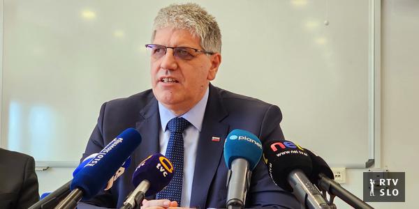Poklukar poziva romsko skupnost in druge: Vzdržite se nasilnih napadov
