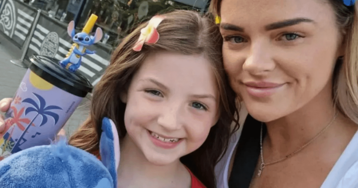 Stoke-on-Trent hero saves 'screaming' girl from drowning as she's dragged out to sea