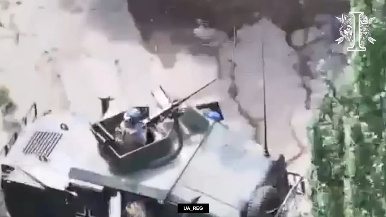 Group of fleeing Russians is spotted and Magdumped by Ukrainian SOF fighter who set up ambush behind the building being attacked by heavy machine gun fire and FPV from the front during urban fighting in Pivnichnoye, near Toretsk, Donetsk region [August 2024]