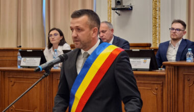 Primarul din Oradea: „Dacă nu oprim risipa fondurilor publice, cred că în 2-3 ani România se va îndrepta spre faliment”