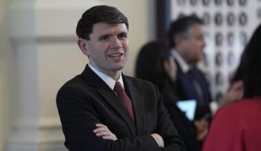 Joe Rogan urges Texas Democrat James Talarico to run for president