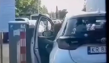 Niektórzy ludzie powinni zostać w domu, albo zamówić taxi. Polecam obejrzeć do końca, bo z każdą sekundą robi się coraz ciekawiej.