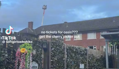 No tickets to oasis? Get the cherry picker out.