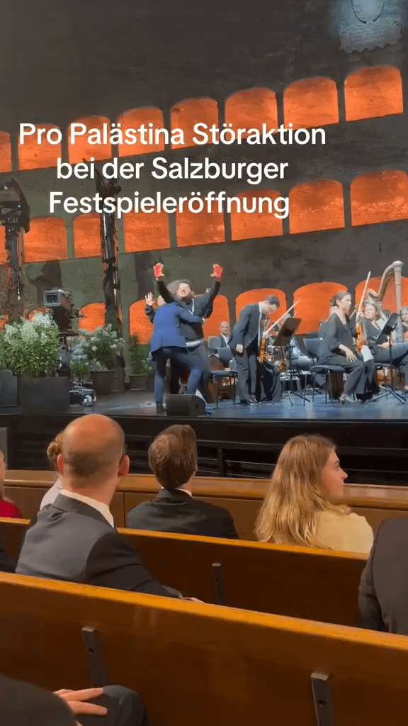 Aktivismus bei der Salzburger Festspieleröffnung