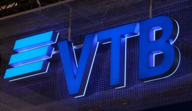 Exclusive-Russia's VTB to gain billions of roubles if interest rates come down, CFO says