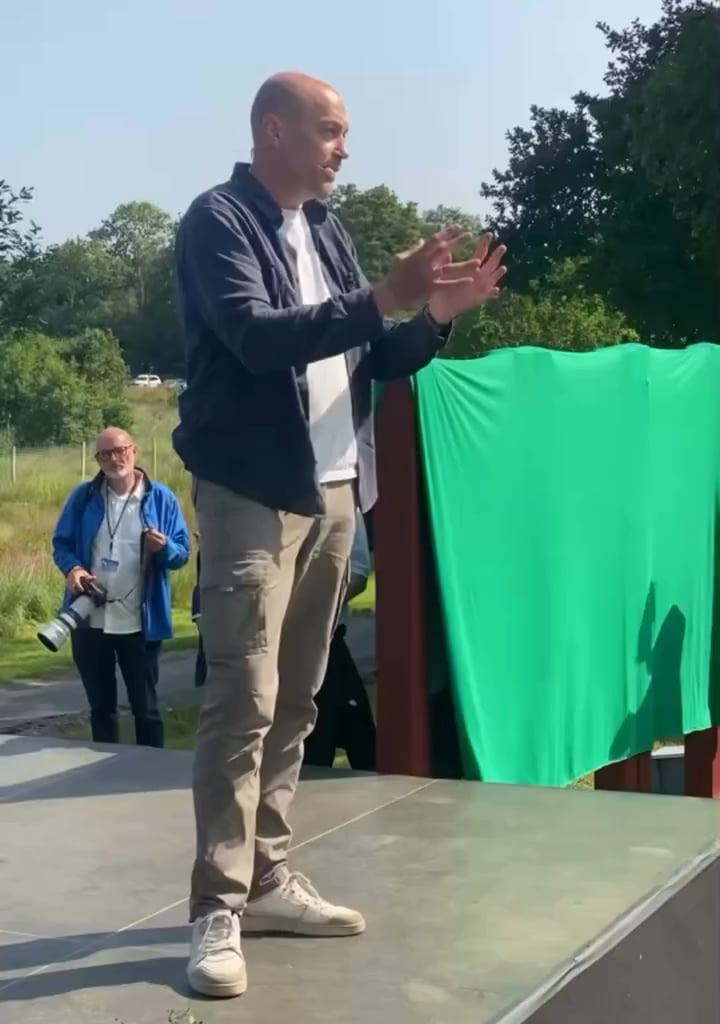 Magnus Heunicke: Jeg havde svært ved at få ørenlyd her oppe på scenen. Det er en ret vild følelse, at en lille gruppe helt oppe foran scenen bare bliver ved med at råbe.