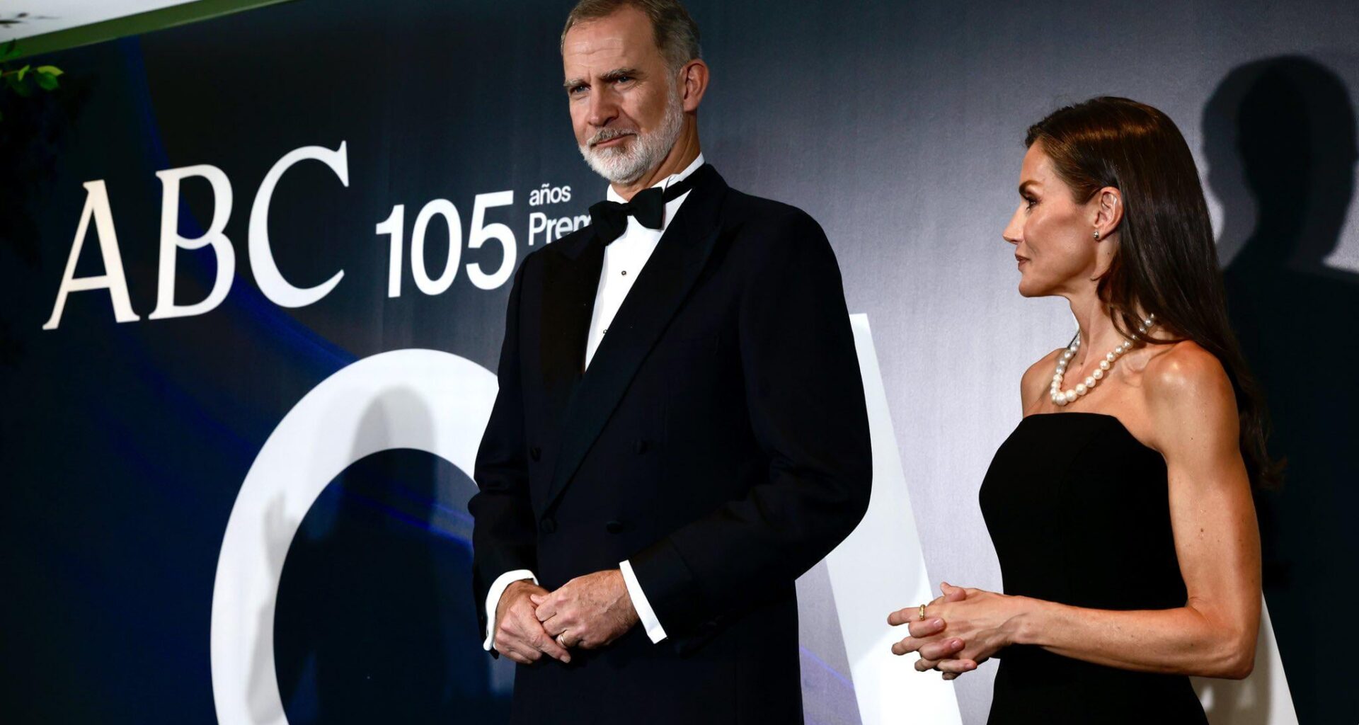Felipe and Letizia Looking very Classic and Glamorous Tonight
